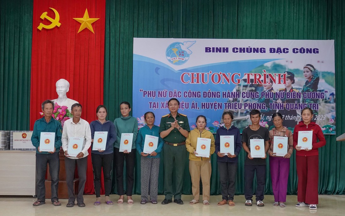 Phụ nữ Binh chủng Đặc công đồng hành cùng phụ nữ biên cương ở Quảng Trị