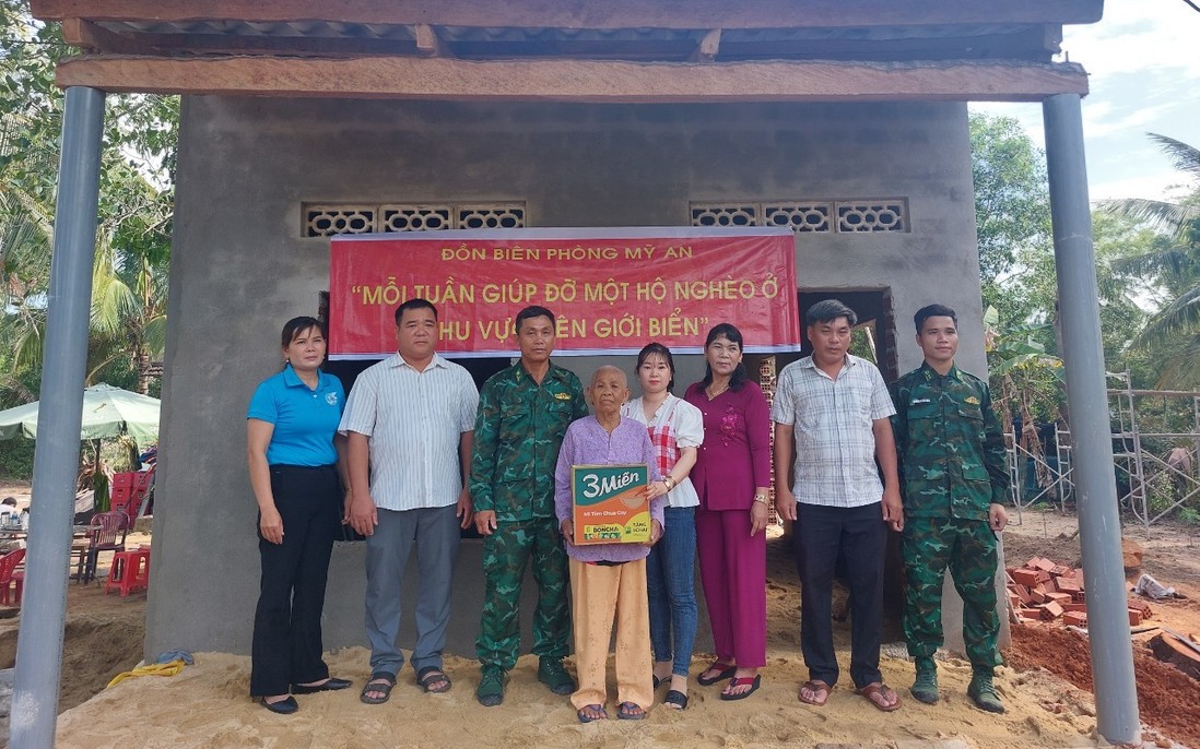 Bình Định: Giúp đỡ 16 hộ nghèo ở khu vực biên giới biển của huyện Phù Mỹ