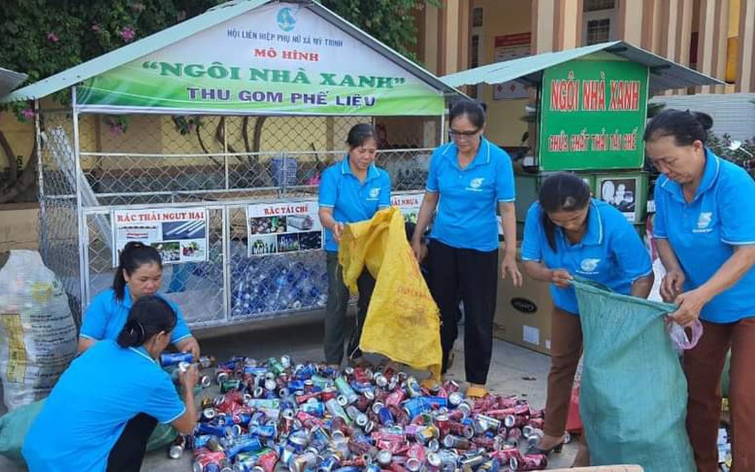 Hội LHPN xã Mỹ Trinh: Lan tỏa phong trào chống “rác thải nhựa” đến hội viên, phụ nữ