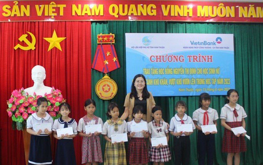 Ninh Thuận: Tiếp sức cho học sinh nghèo vững bước đến trường