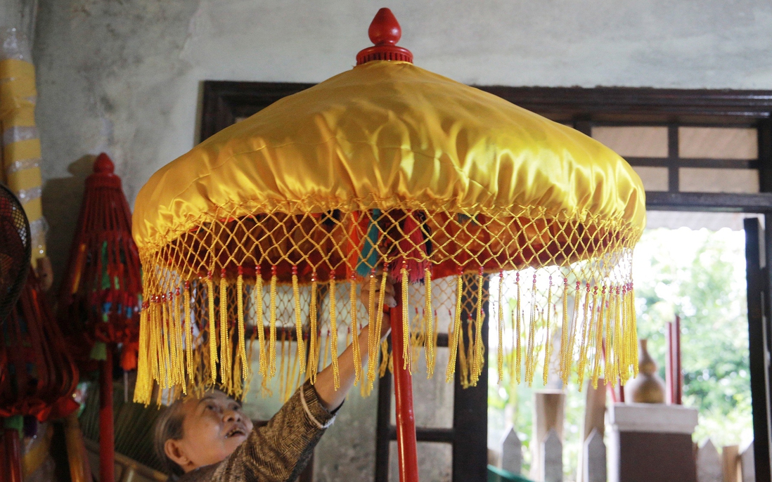 Nghệ nhân xứ Huế hơn 30 năm “giữ lửa” nghề làm lọng