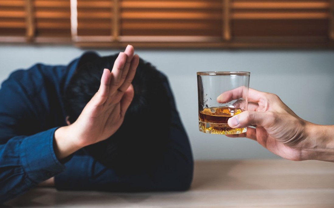 6 lợi ích sức khỏe nếu bạn ngừng uống rượu một tháng