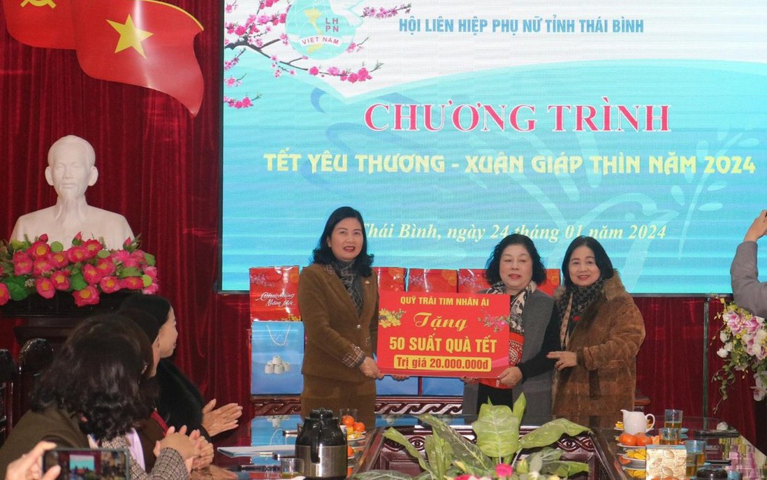 Thái Bình: Hội LHPN tiếp nhận gần 800 suất quà Tết gửi tặng người nghèo