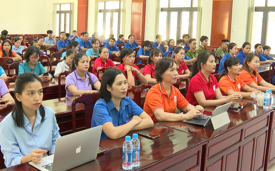 Bình Phước: Tập huấn ứng dụng chuyển đổi số cho hội viên phụ nữ, thanh niên khởi nghiệp