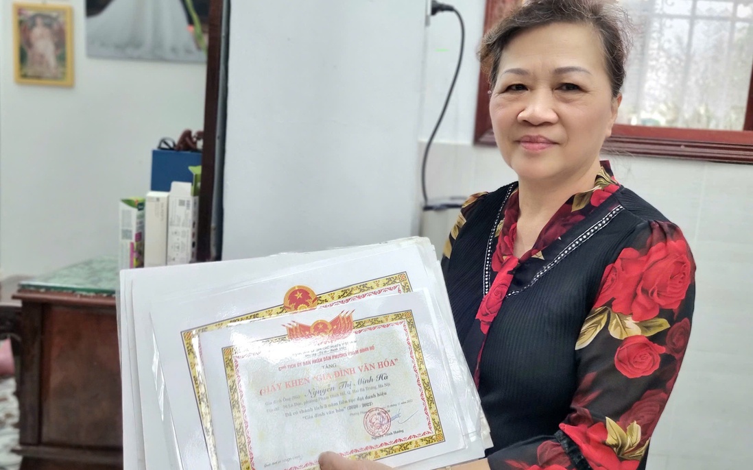 Ánh sáng của Đảng đã vào tận sân nhà mình rồi!