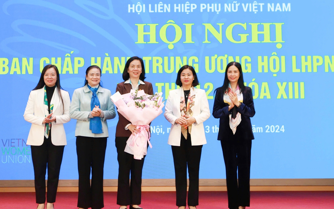 Bà Nguyễn Thị Minh Hương được bầu giữ chức Chủ nhiệm Ủy ban Kiểm tra TƯ Hội LHPN Việt Nam khóa I