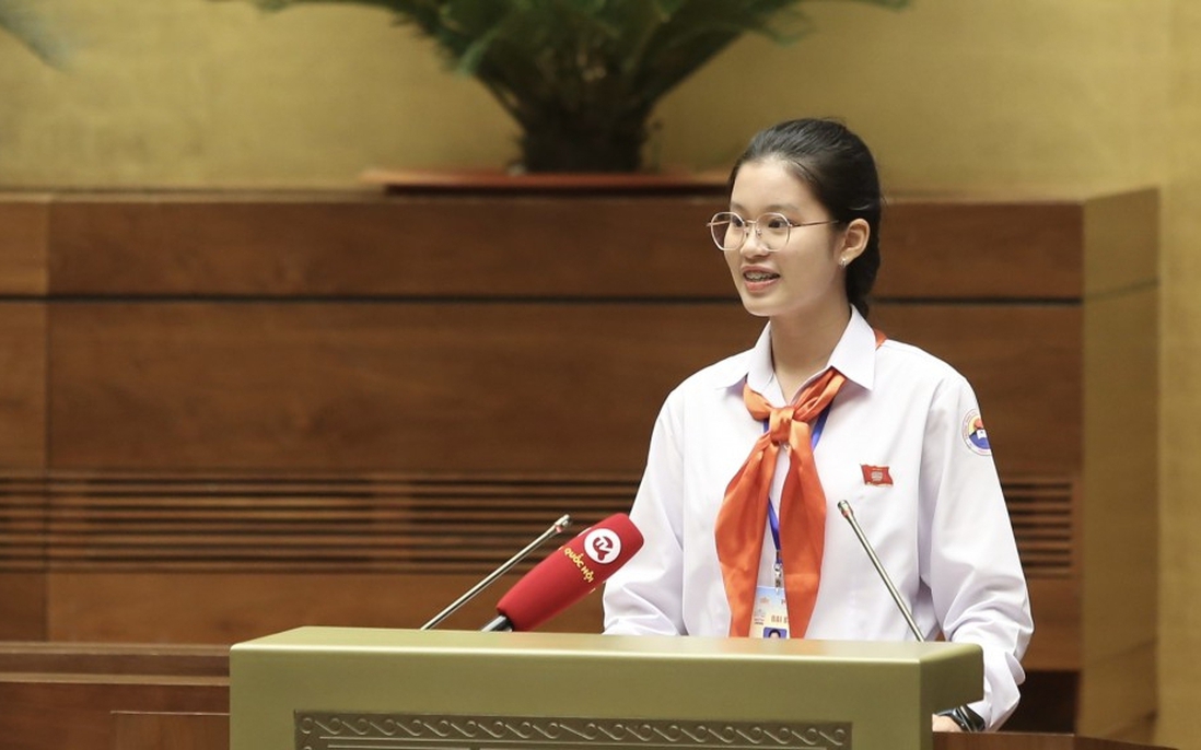 Thành tích đặc biệt của nữ sinh lớp 9 lọt đề cử Gương mặt trẻ Việt Nam tiêu biểu
