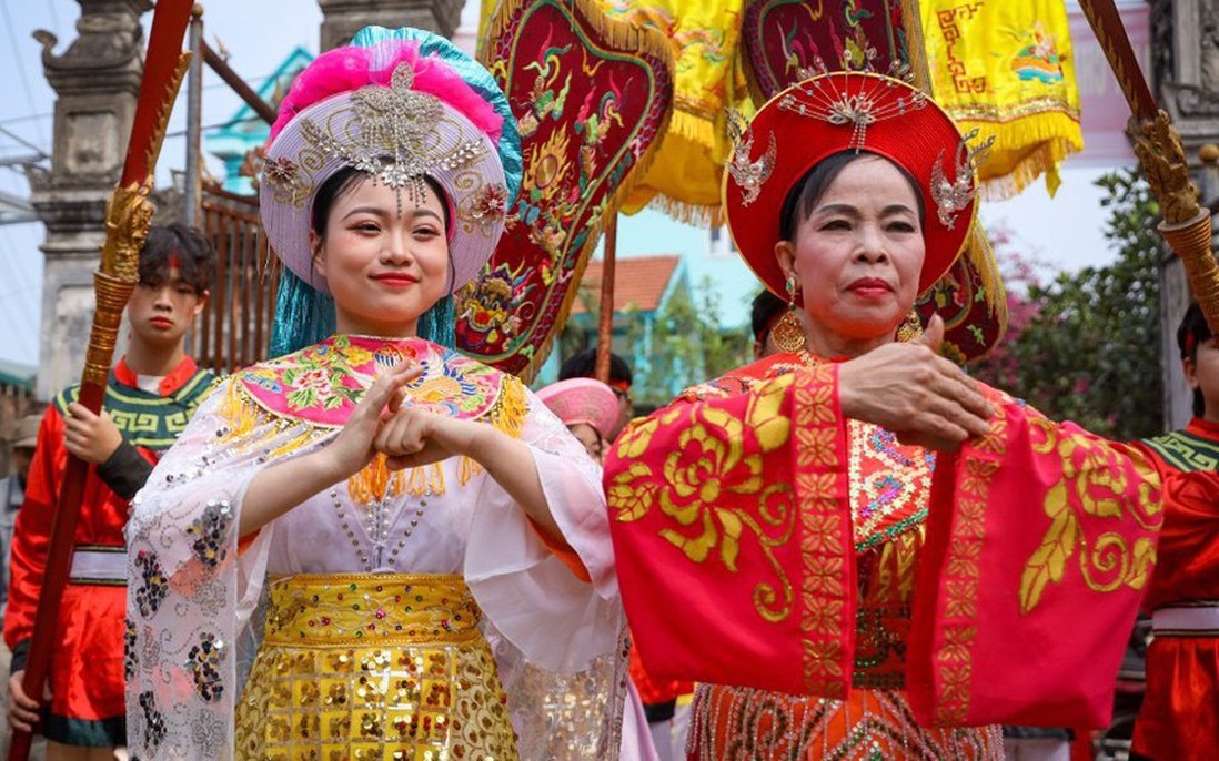 Hội Xuân ở Hà Nội: "Nữ tướng" tuyển chồng chăm chỉ, giỏi giang