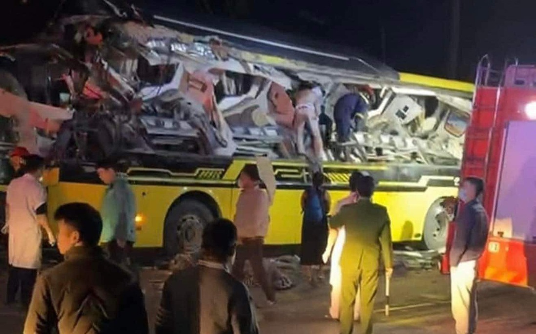 Tai nạn xe khách nghiêm trọng ở Tuyên Quang, số thương vong đã lên đến 10 người