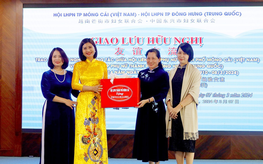 Phụ nữ Việt Nam - Trung Quốc giao lưu thắm tình hữu nghị