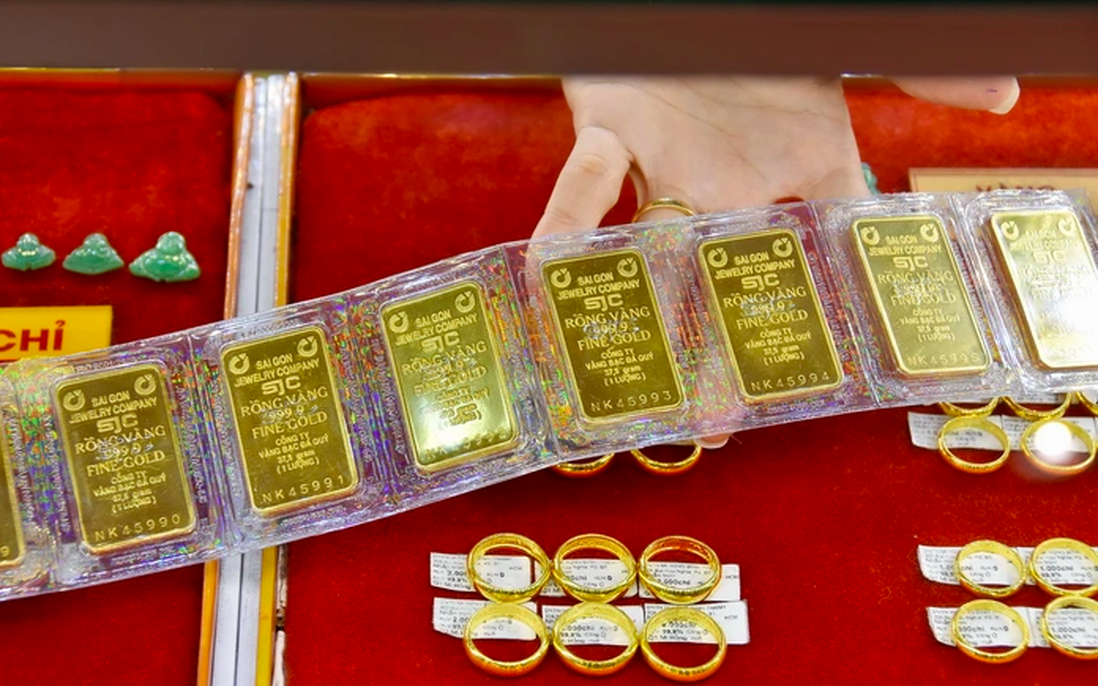 Giá vàng trong nước và thế giới xác lập kỷ lục mới