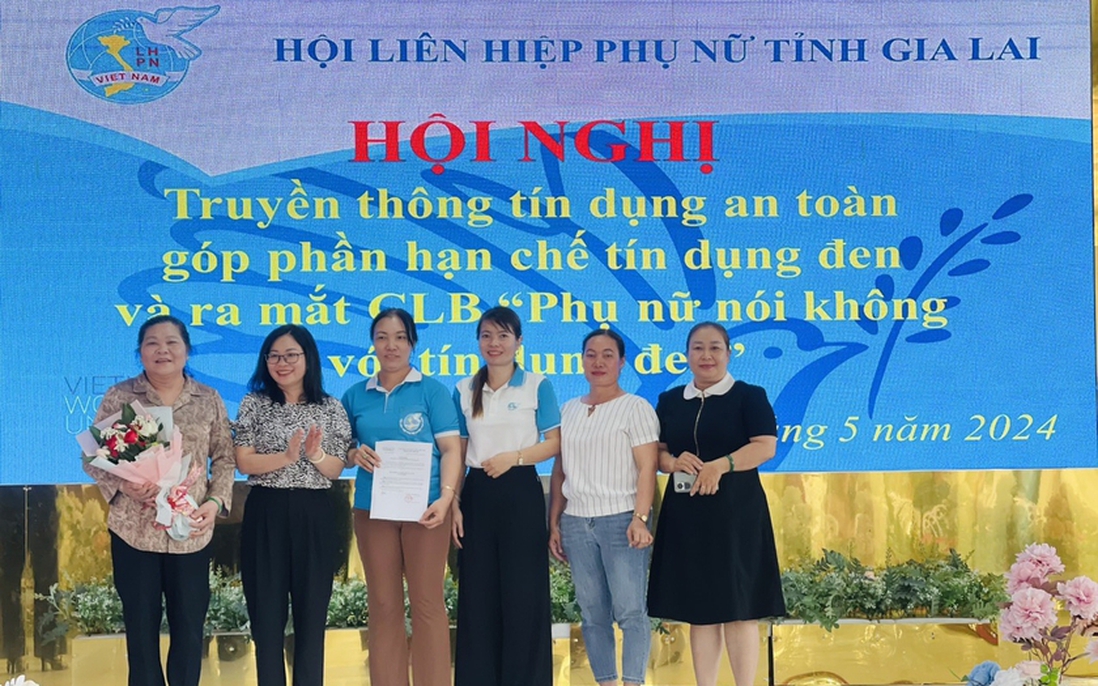 Hội LHPN Gia Lai truyền thông tín dụng an toàn và ra mắt CLB "Phụ nữ nói không với tín dụng đen"