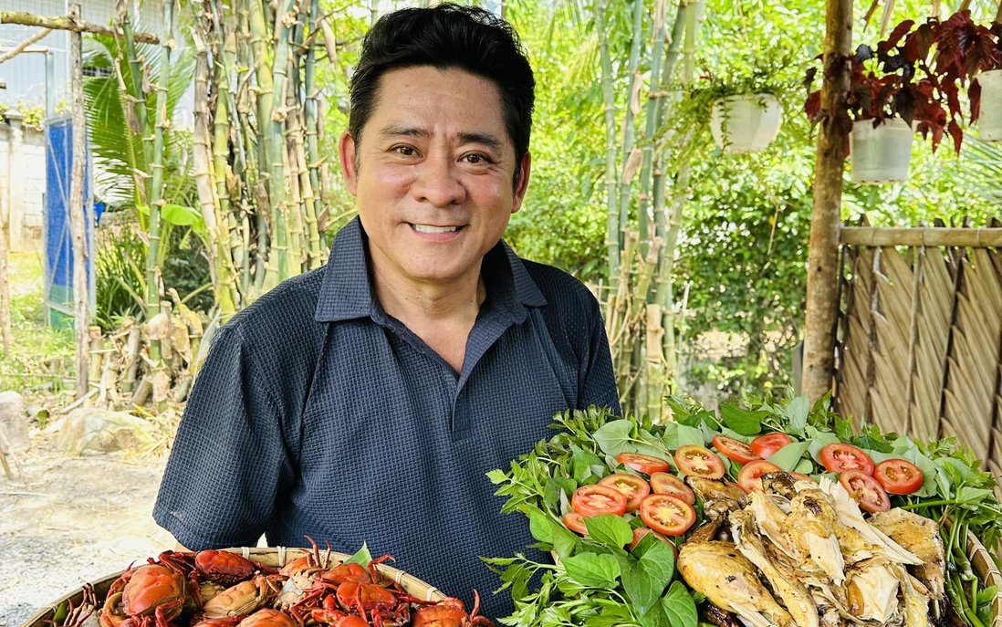 Tài tử Huỳnh Anh Tuấn: Ở nhà vườn, làm TikTok nấu ăn hút triệu view