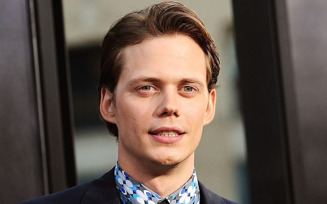 Bill Skarsgard: "Tắc kè hoa" trên màn ảnh Hollywood