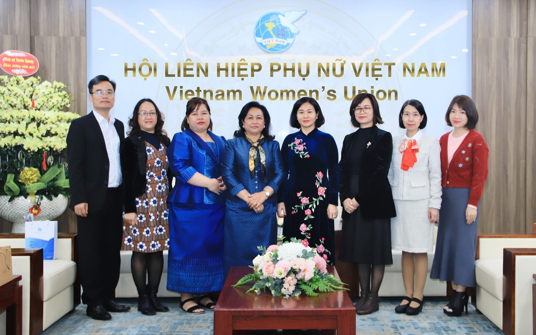 Hội Phụ nữ Campuchia vì Hòa bình và Phát triển chúc mừng Hội LHPN Việt Nam trước thềm Tết Ất Tỵ 2025