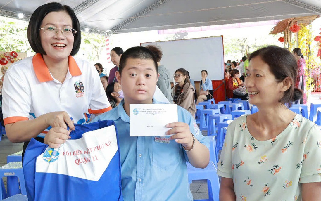 TPHCM: "Xuân yêu thương - Tết nghĩa tình" đến với phụ nữ và trẻ em mồ côi