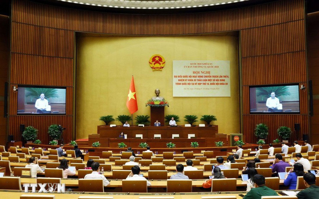 Bế mạc Hội nghị đại biểu Quốc hội hoạt động chuyên trách lần thứ 8