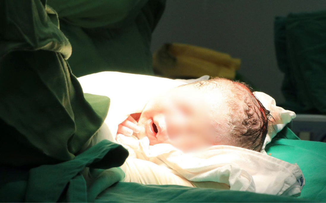 Sản phụ mắc ung thư vòm họng quyết giữ con đến giây phút cuối 