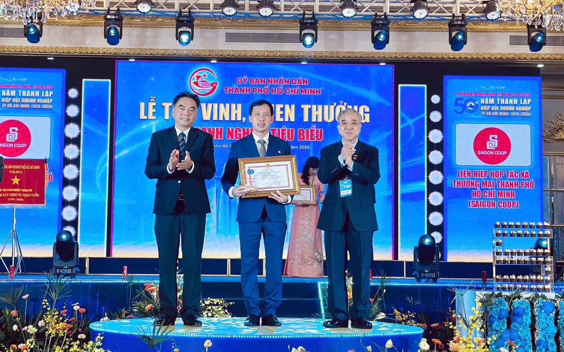 Saigon Co.op lập "hat-trick" giải thưởng Doanh nghiệp - Doanh nhân - Sản phẩm tiêu biểu TPHCM 2025
