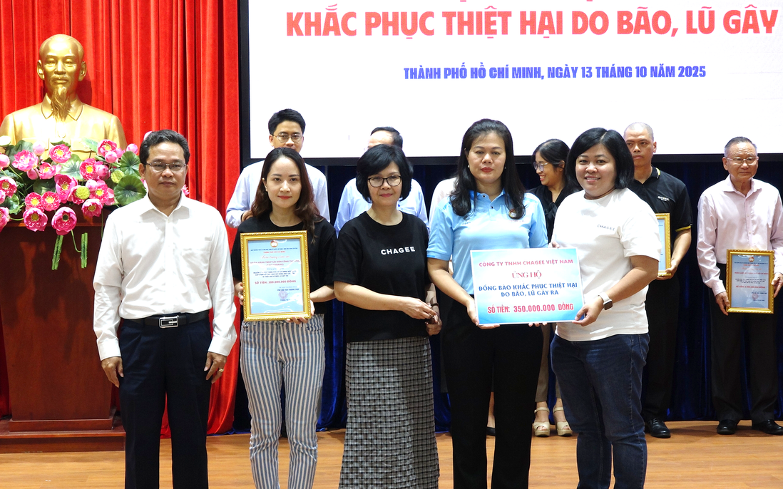 TPHCM: Nhiều tổ chức, cá nhân tiếp tục ủng hộ đồng bào vùng bão lũ