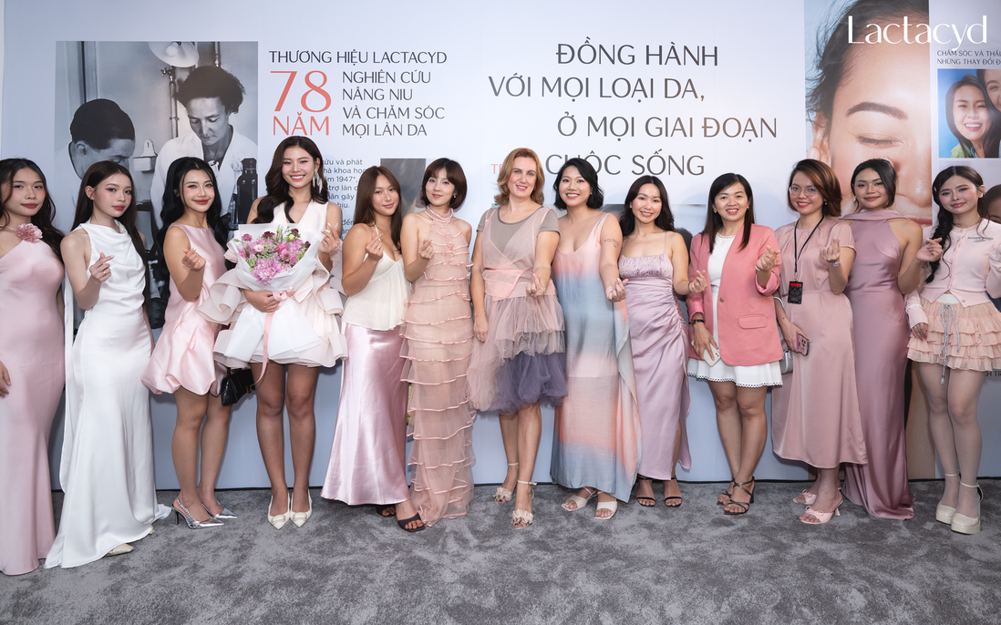 Khám phá làn da bằng cảm xúc và khoa học qua triển lãm "Điều làn da muốn nói"
