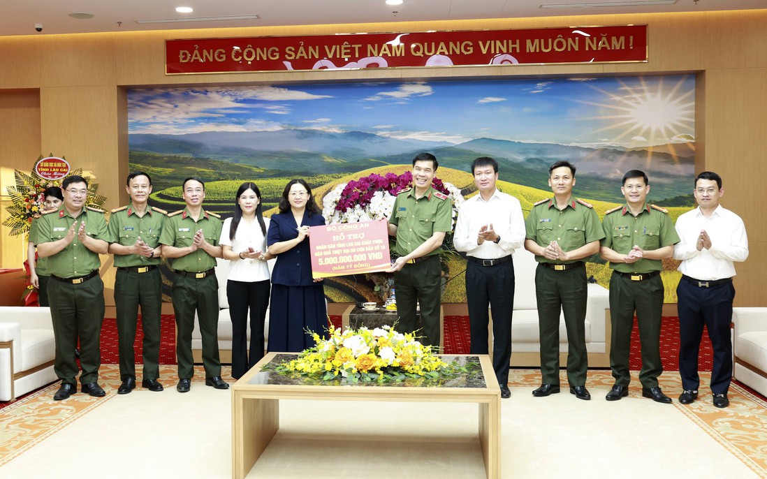 Bộ Công an hỗ trợ tỉnh Lào Cai 5 tỷ đồng khắc phục hậu quả mưa lũ