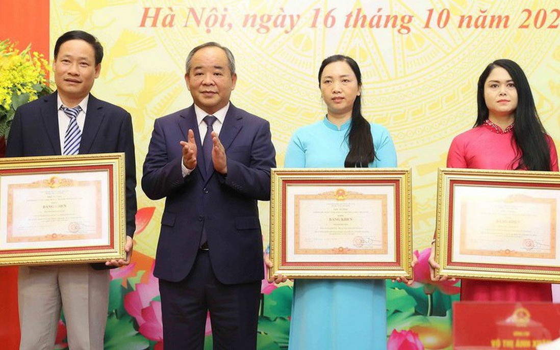 Đại hội Thi đua yêu nước Văn phòng Chủ tịch nước lần thứ IV
