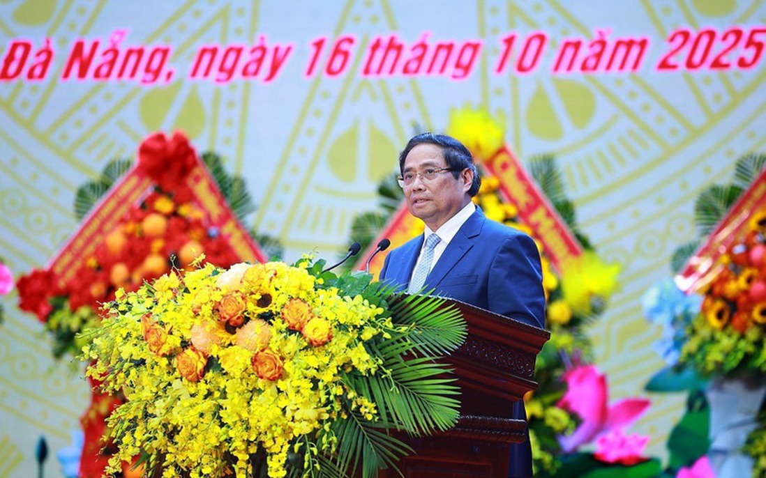 Thủ tướng: Quân khu 5 hãy viết tiếp trang sử vẻ vang của quân đội và dân tộc