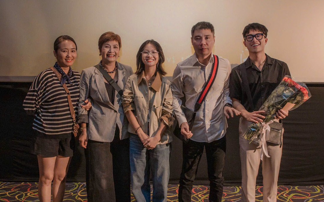 Con gái NSND Công Lý tri ân bố bằng món quà đặc biệt trong ngày sinh nhật
