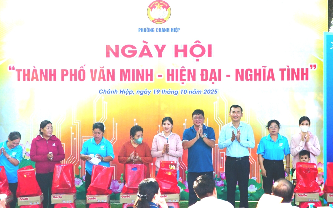 TPHCM: Phụ nữ phường Chánh Hiệp góp sức xây dựng “Thành phố muôn sắc hoa”