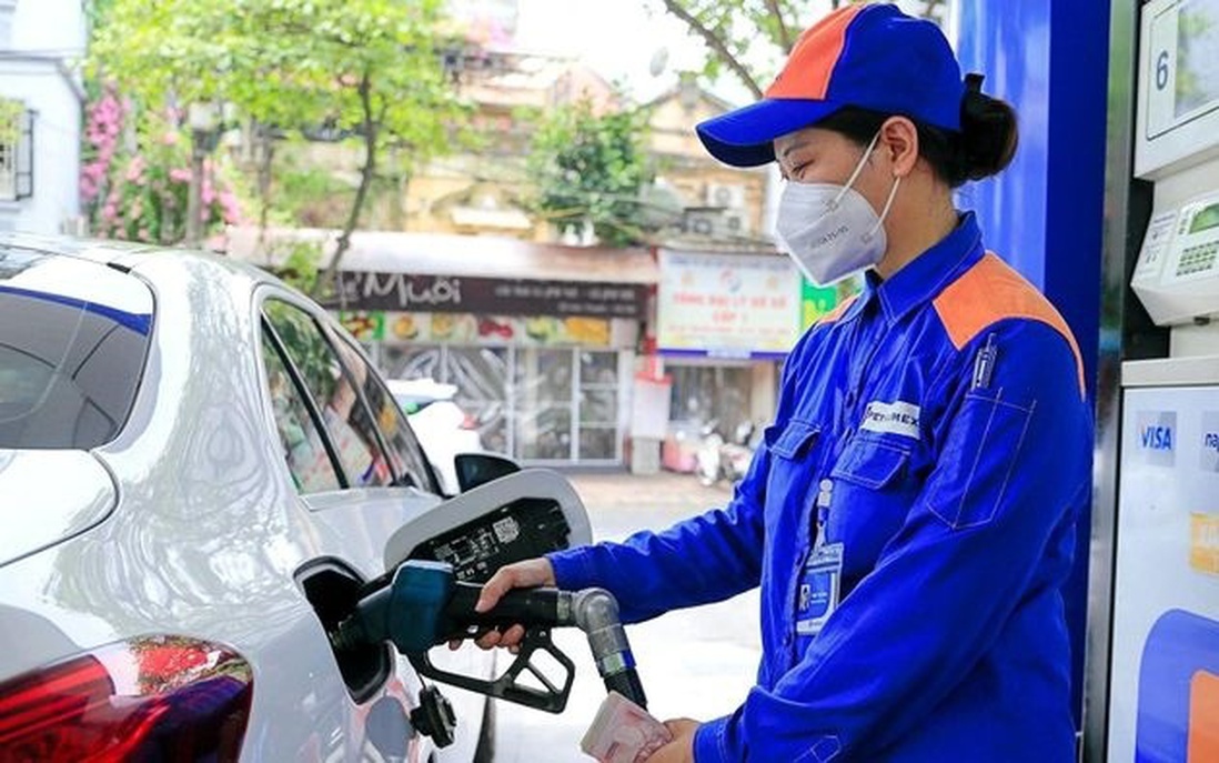 Giá xăng dầu đồng loạt tăng từ chiều 2/10