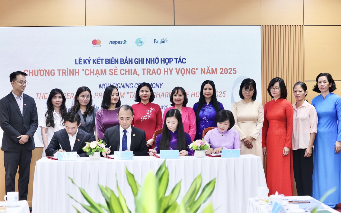 "Chạm sẻ chia, Trao hy vọng 2025" hỗ trợ tầm soát ung thư miễn phí cho phụ nữ
