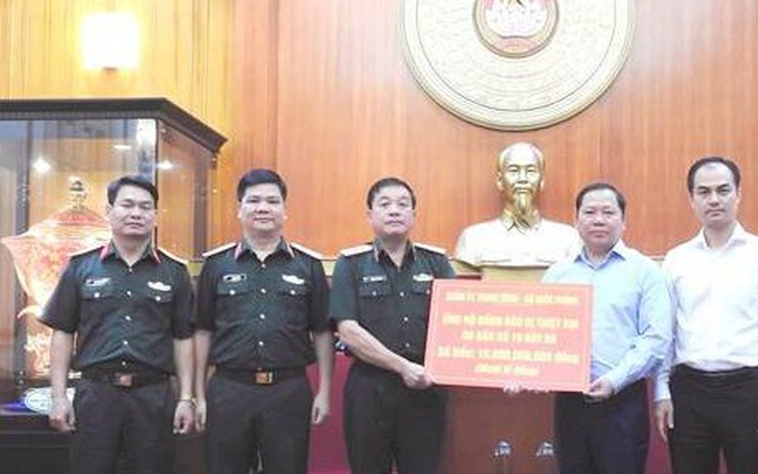 Quân ủy Trung ương, Bộ Quốc phòng ủng hộ số tiền 10 tỷ đồng hỗ trợ đồng bào bị thiệt hại do bão lũ