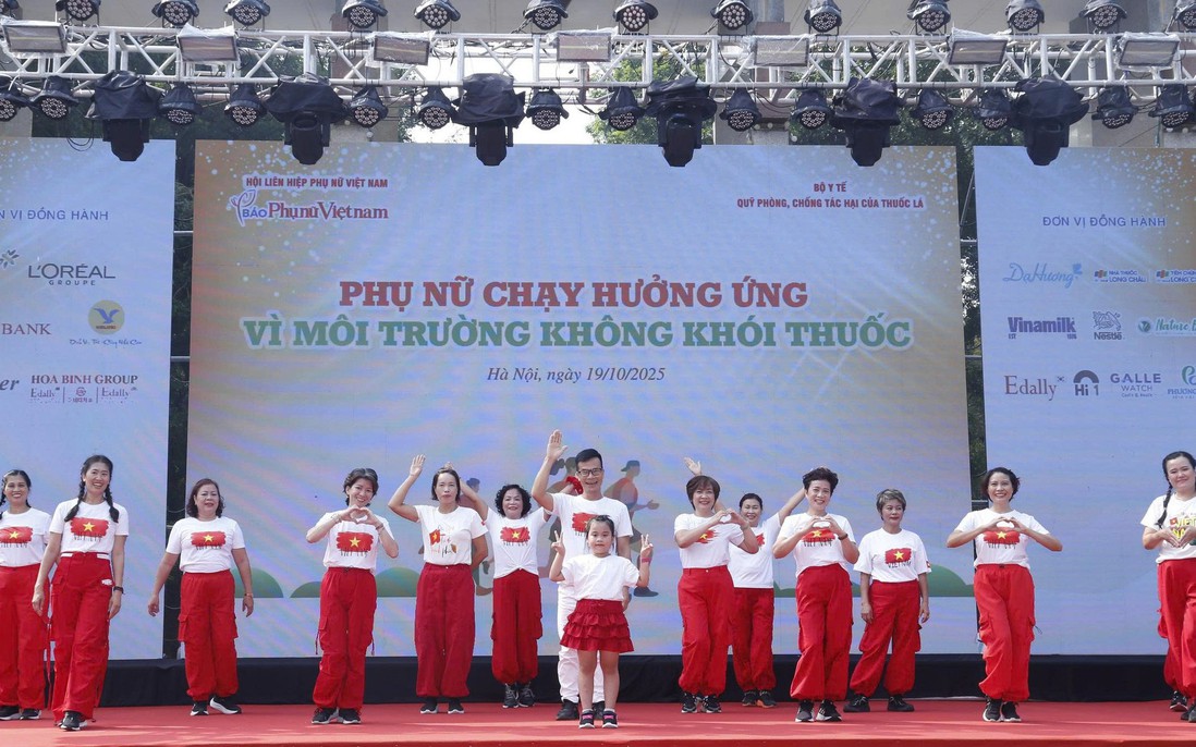 Câu lạc bộ Shuffle Dance Hồ Gươm - nơi khiến trái tim trẻ lại