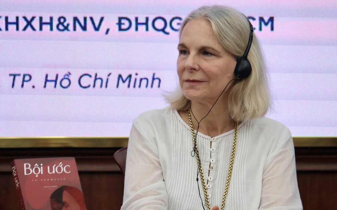 Nhà văn Camille Laurens: Văn chương không phân biệt giới tính