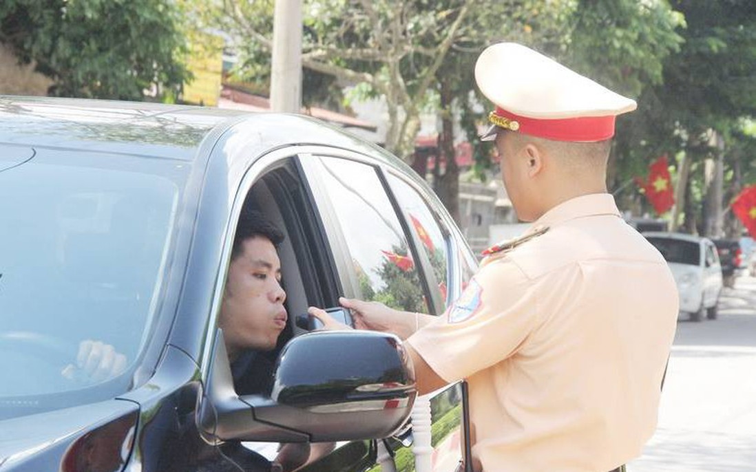 Tiếp tục kiểm soát nồng độ cồn, phát hiện 2.062 trường hợp vi phạm