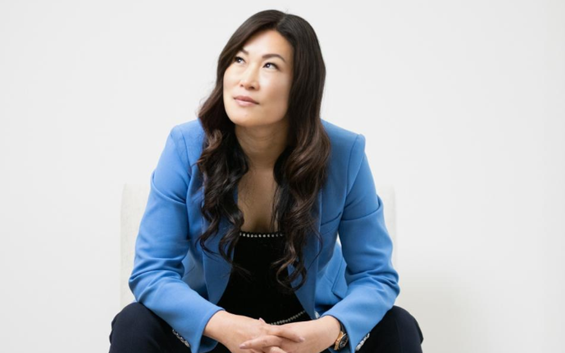 Hành trình trở thành CEO công ty 100 triệu USD của nữ phục vụ phòng khách sạn