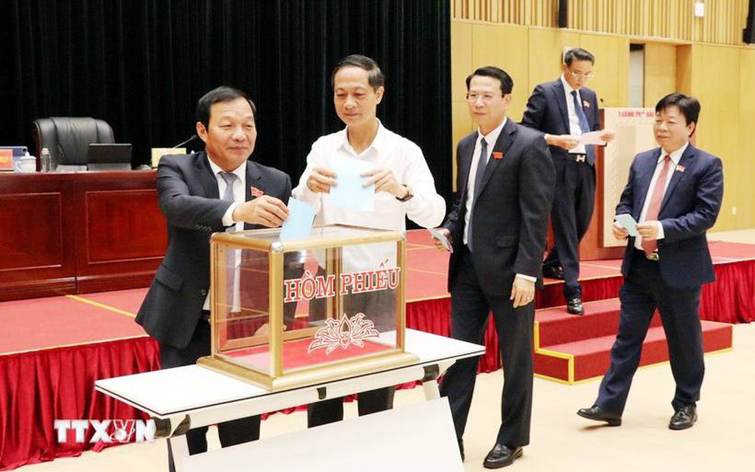 Bầu bổ sung Phó Chủ tịch HĐND và 2 Phó Chủ tịch UBND thành phố Hải Phòng