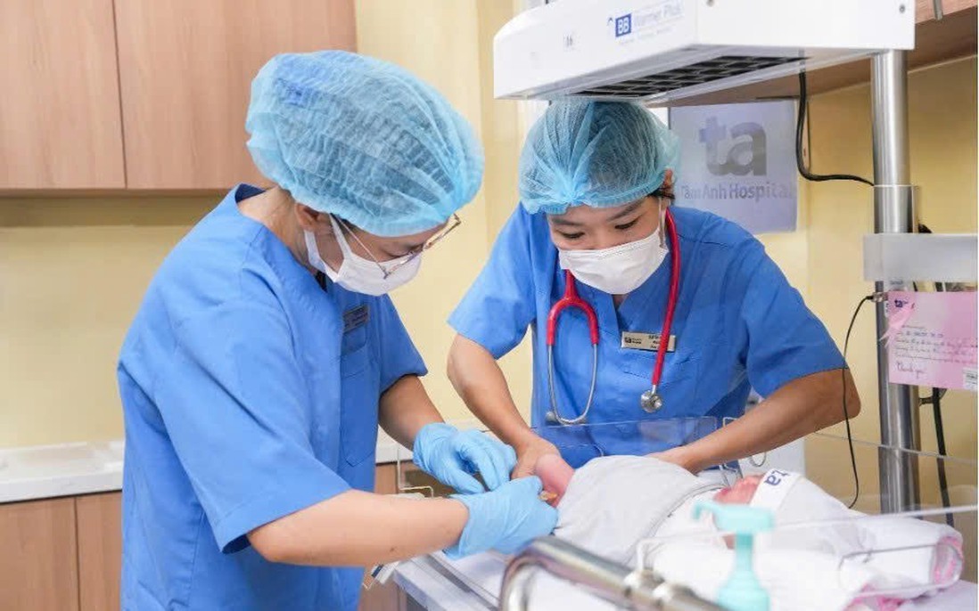 VNVC và Bệnh viện Tâm Anh ra mắt kháng thể đơn dòng phòng viêm phổi do RSV cho trẻ