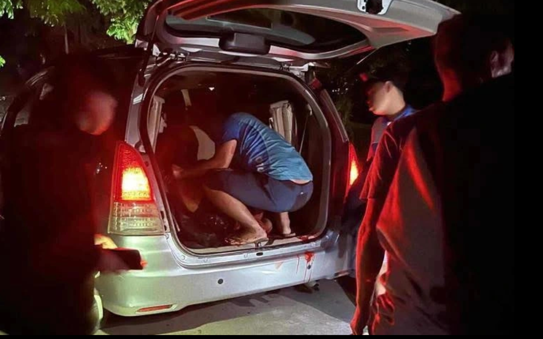 Xô xát tại sân bóng, nam sinh lớp 9 bị đâm tử vong