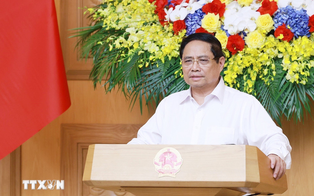 Thủ tướng: Dứt khoát không để người dân sống trong cảnh "màn trời chiếu đất"
