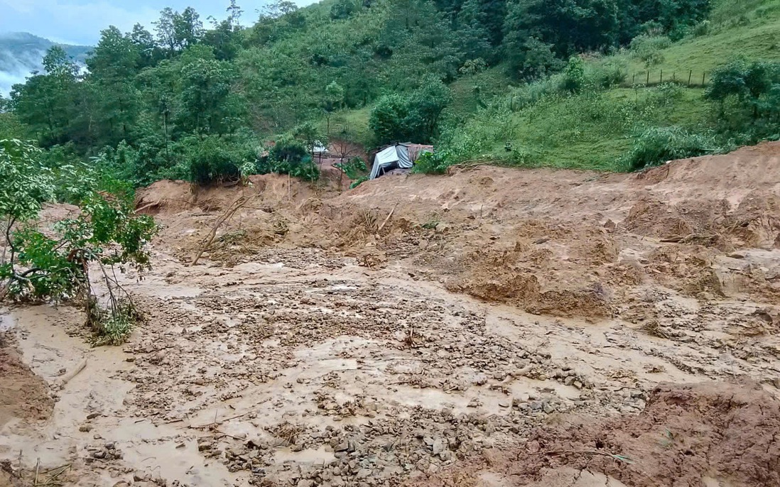 Quảng Trị công bố tình huống khẩn cấp về sạt lở tại xã Tuyên Phú