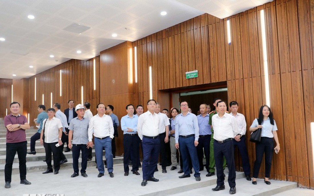 Phấn đấu khánh thành Cơ sở 2 Bệnh viện Việt Đức và Bạch Mai vào ngày 19/12