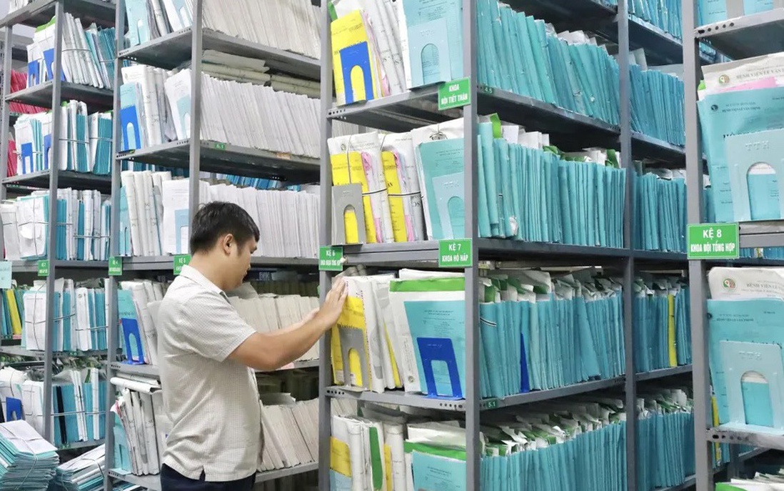 Gần 1.000 bệnh viện trễ hạn chuyển đổi hồ sơ bệnh án điện tử