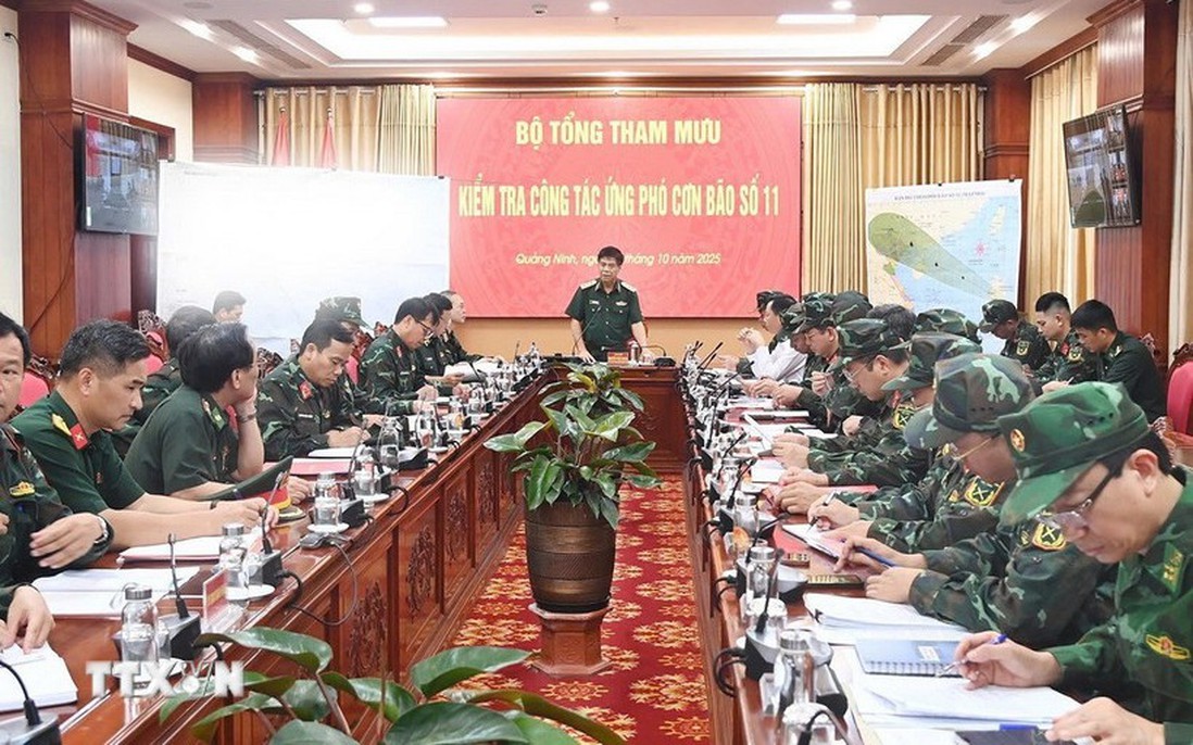 Lực lượng vũ trang khẩn cấp sẵn sàng ứng phó với bão số 11