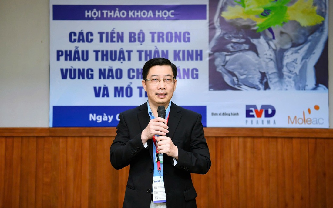 Thêm cơ hội điều trị ca bệnh phức tạp bằng "mổ sọ não thức tỉnh"