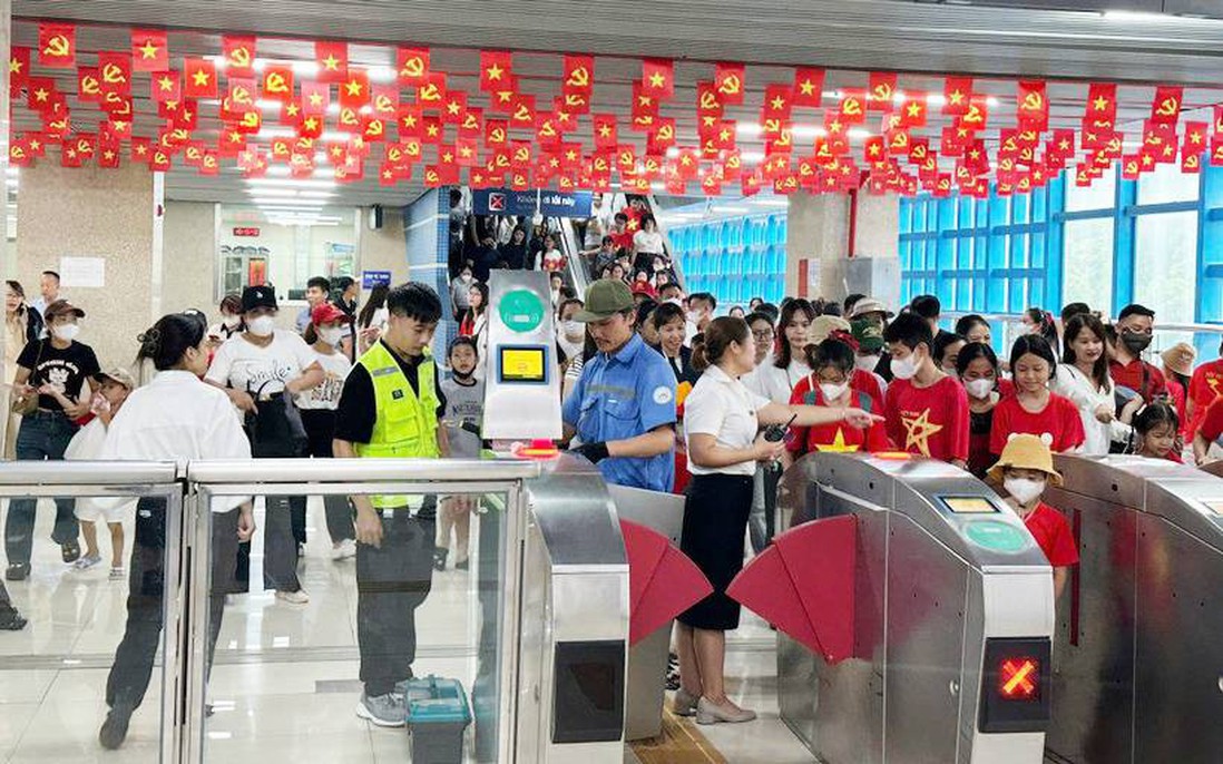 Miễn phí vé tàu Cát Linh-Hà Đông cho khách thử nghiệm định danh điện tử