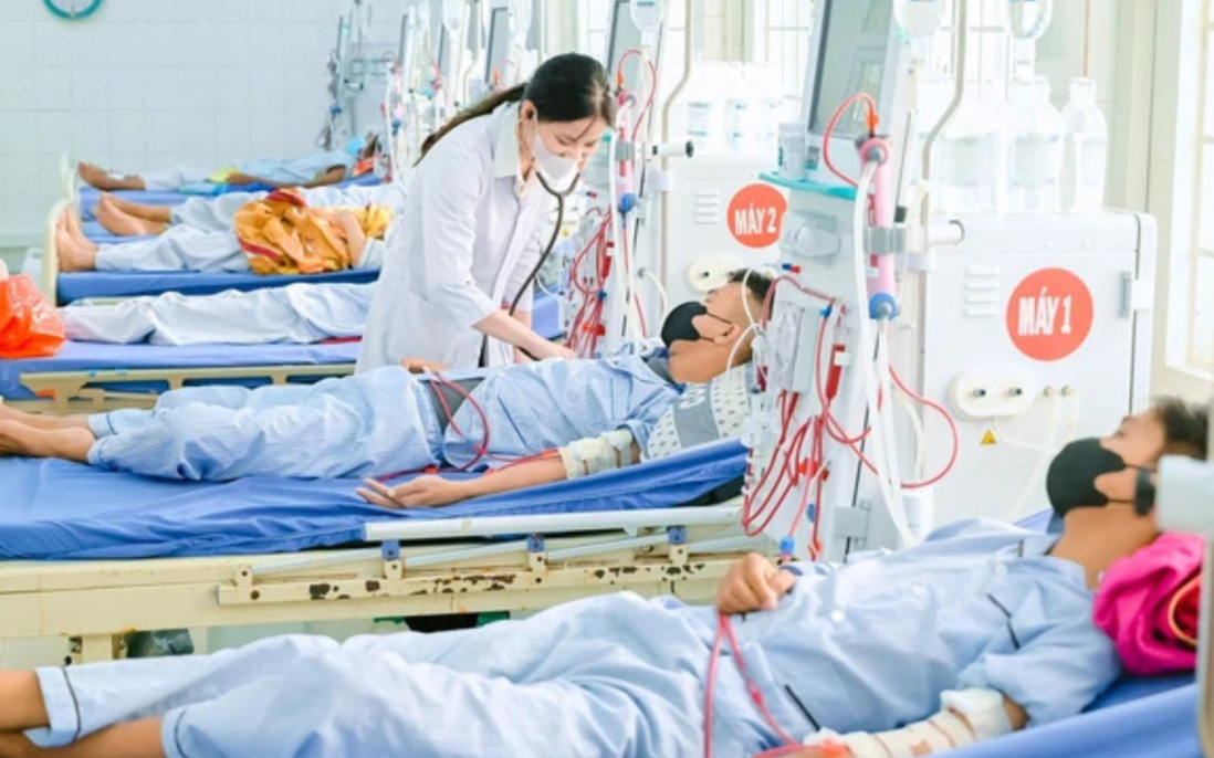 Bộ trưởng Bộ Y tế: Tăng cường đầu tư hệ thống y tế cơ sở, nâng cao năng lực khám chữa bệnh 