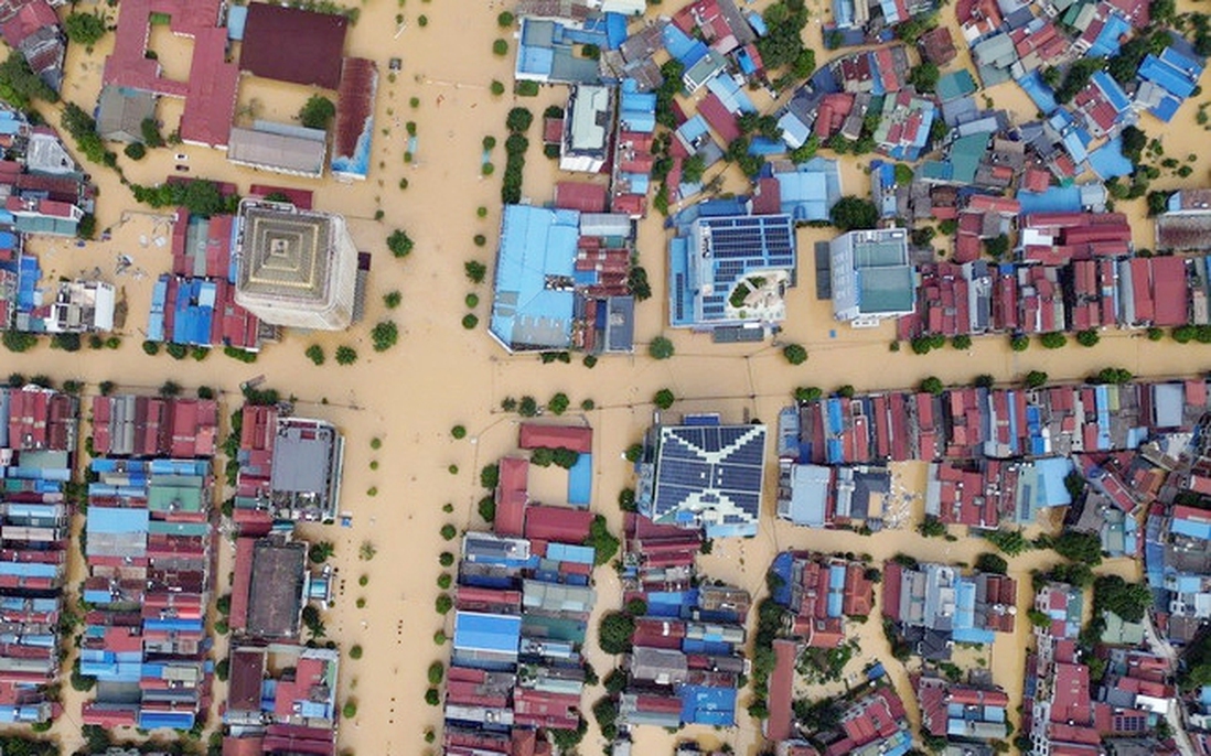 Đến 17 giờ ngày 8/10, gần 22.600ha cây trồng bị thiệt hại và 17.000 nhà bị ngập