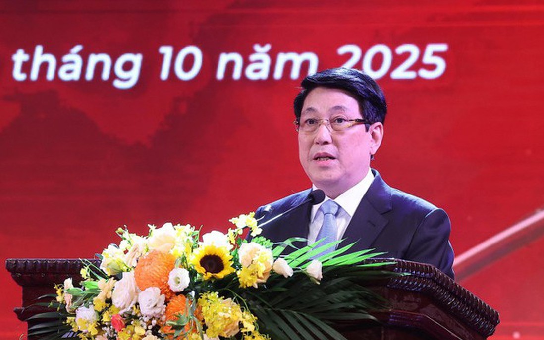 "Phát triển đội ngũ luật sư có đạo đức trong sáng, giỏi chuyên môn nghiệp vụ"